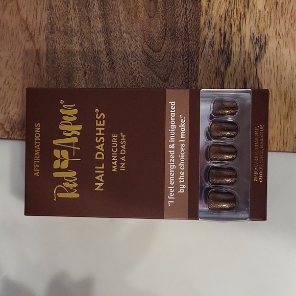 Red Aspen Annie Ruth is Energized Nail Dashes - Picture 1 of 5